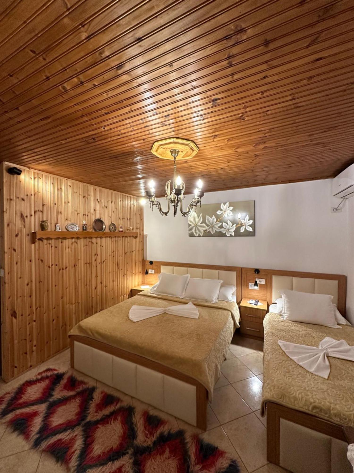 "Mani Guest House" Gjirokastër Exterior foto